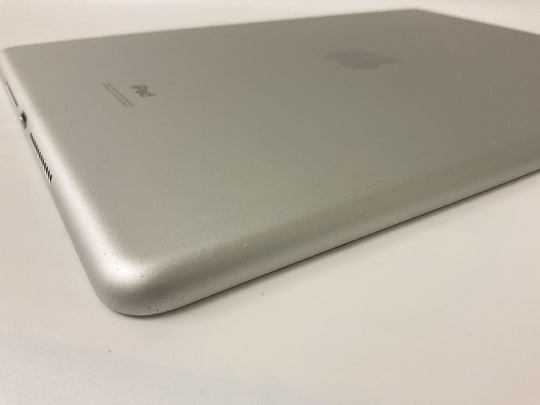 IPAD 第8世代 32GB 84% シルバー Wifiモデル