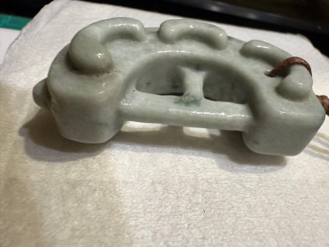 糸魚川翡翠‼️獣形勾玉‼️ 購入時10万円以上‼️これ以上の値引きはいたしません‼️