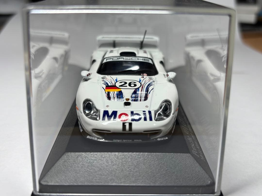 ミニカー Porsche 911 GT1 (Le Mans 1997) (1/43)