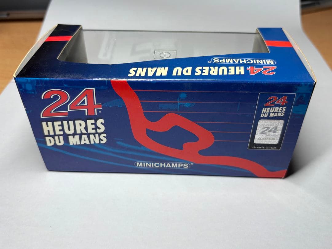 ミニカー Porsche 911 GT1 (Le Mans 1997) (1/43)