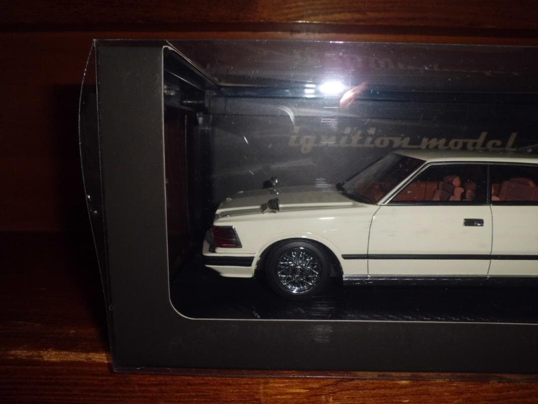 【現状品】1/18 イグニッションモデル セドリック P430 4ドアHT