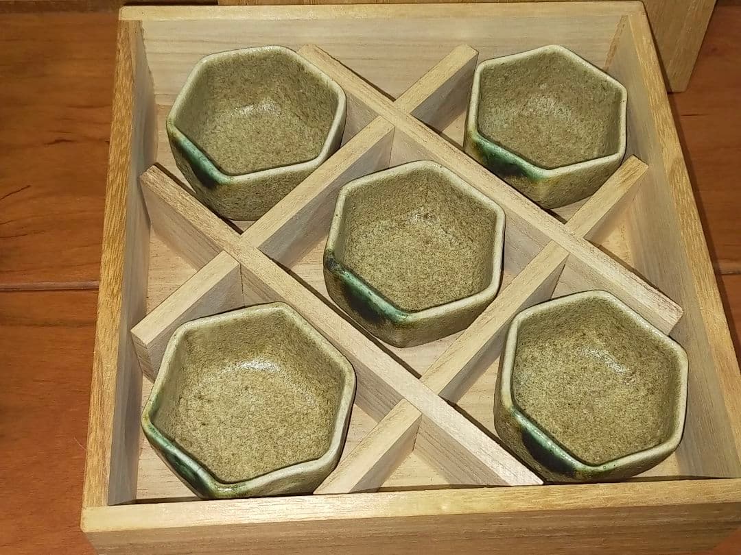 ♥黄瀬戸　六角盃　５個セット　桐箱付き　ぐい呑み　ぐい飲み　骨董　古玩