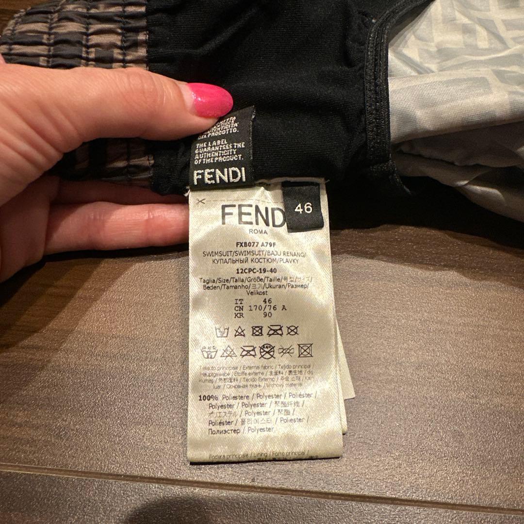 Fendi ロゴプリント 水着