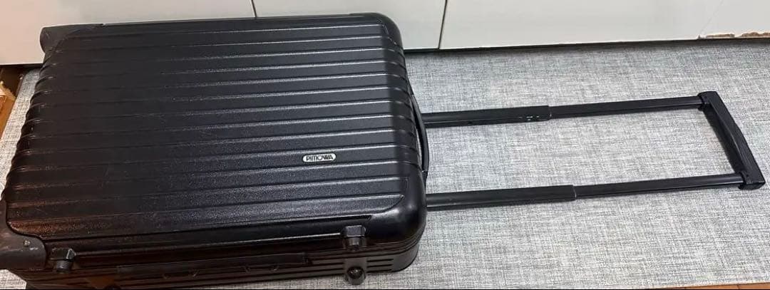 リモワ　サルサ　ブラック　スーツケース　機内持込可　35L