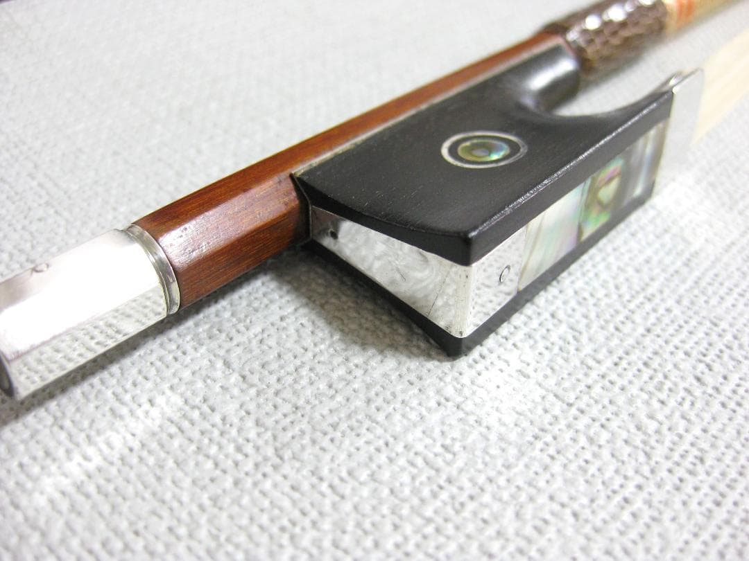 【上質ノースタンプ】 フェルナンブコ・ 銀黒檀 バイオリン弓 4/4