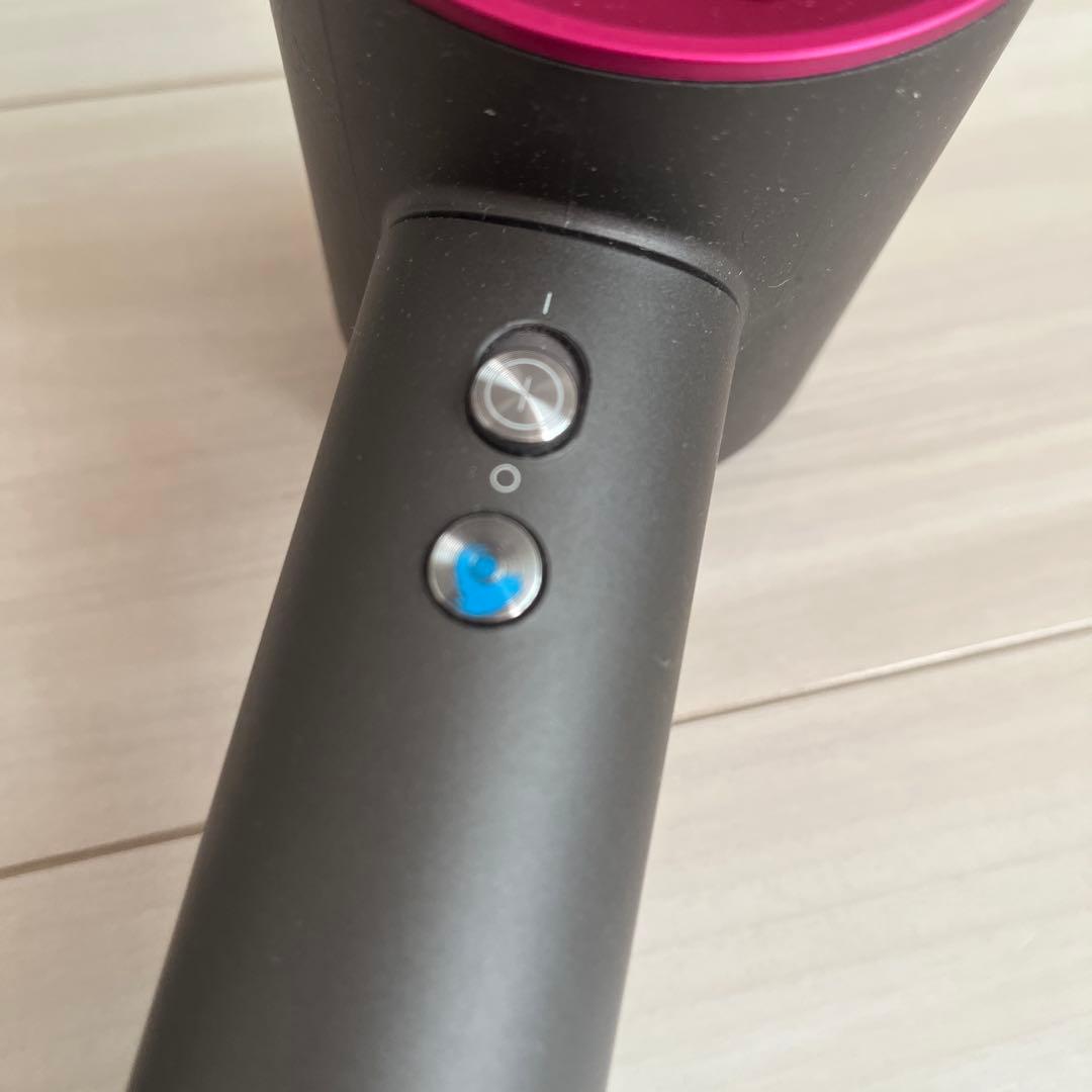 Dyson ダイソン HD01 ヘアドライヤー　ピンク