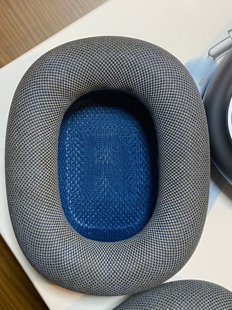 ヘッドホン AirPods Max