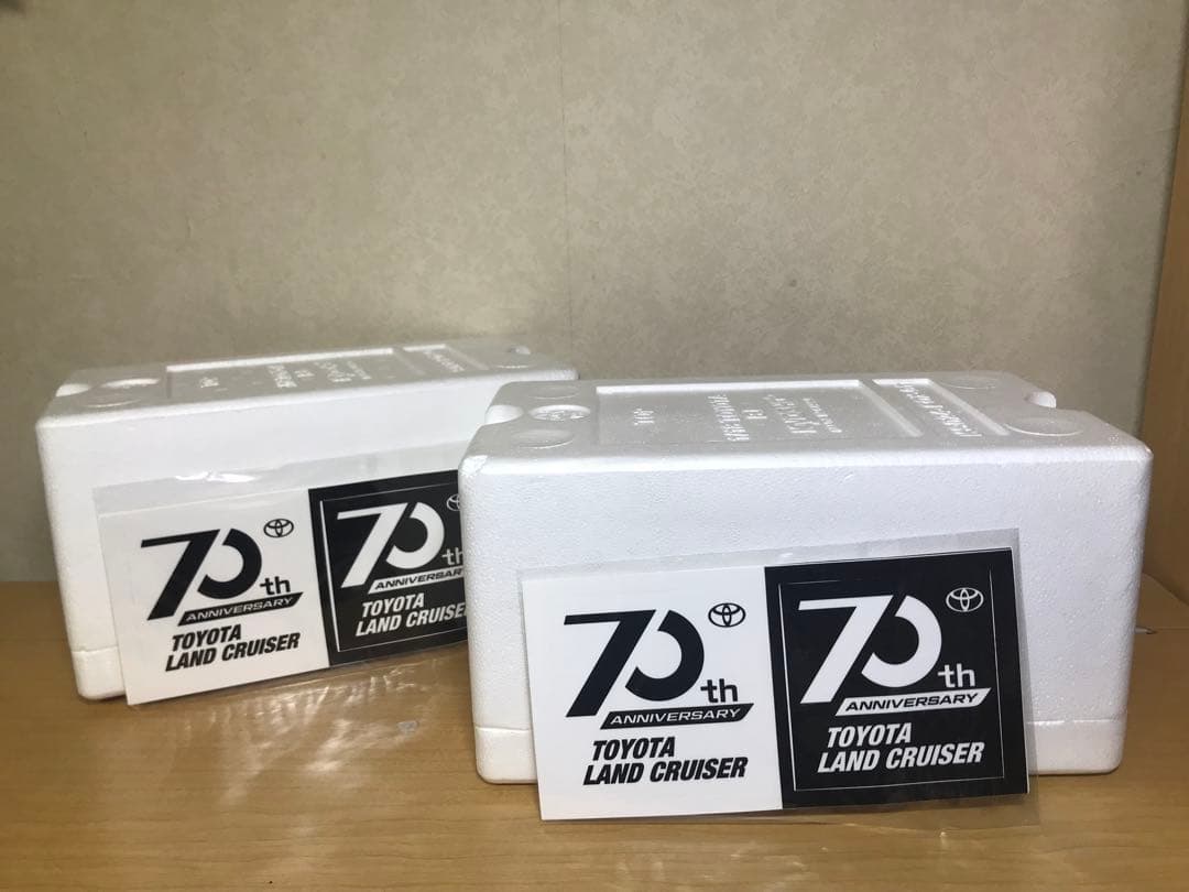 【2台セット】トヨタランドクルーザーBj 箱付き　ランクル 京商 ミニカー