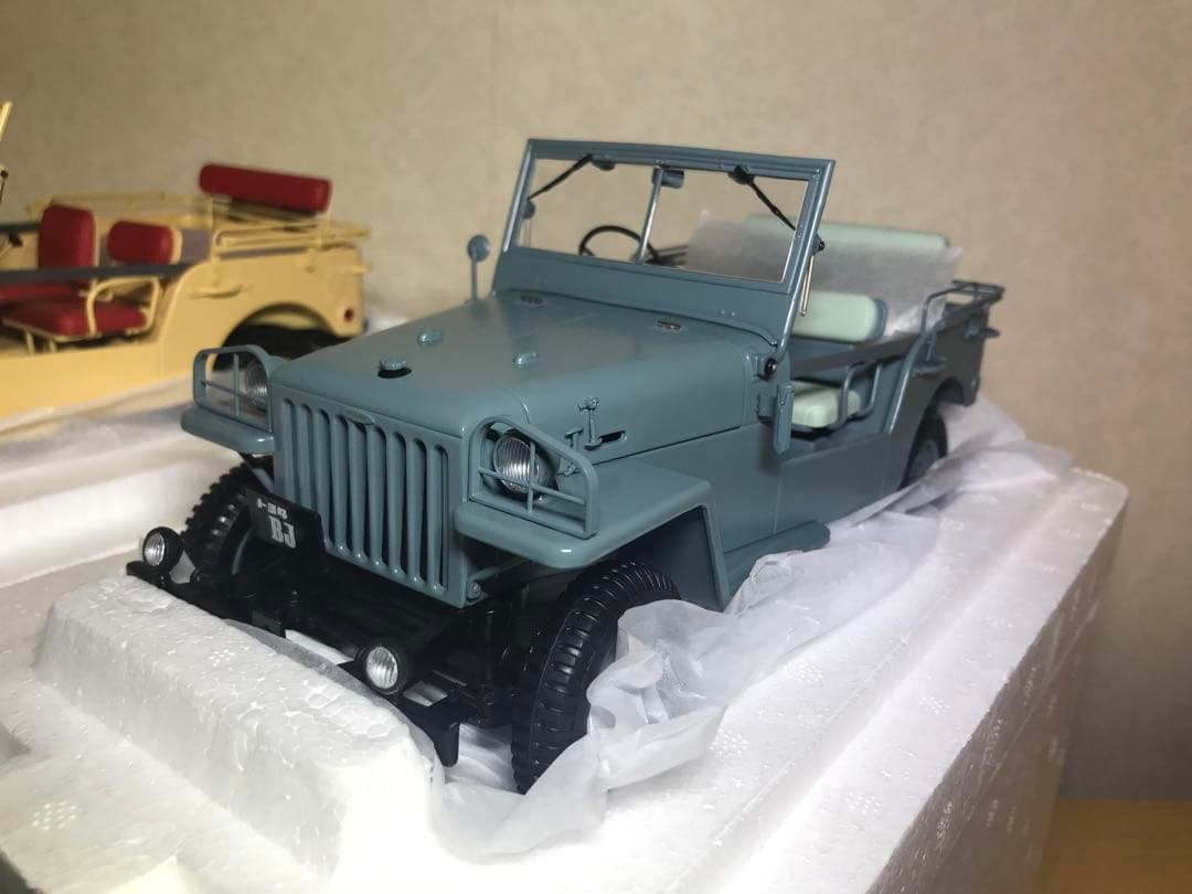 【2台セット】トヨタランドクルーザーBj 箱付き　ランクル 京商 ミニカー