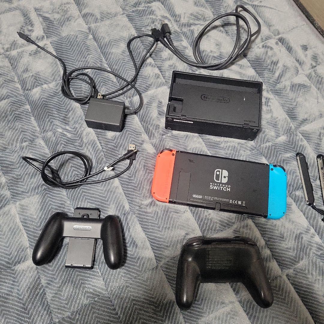 Nintendo Switch　本体　コントローラー付