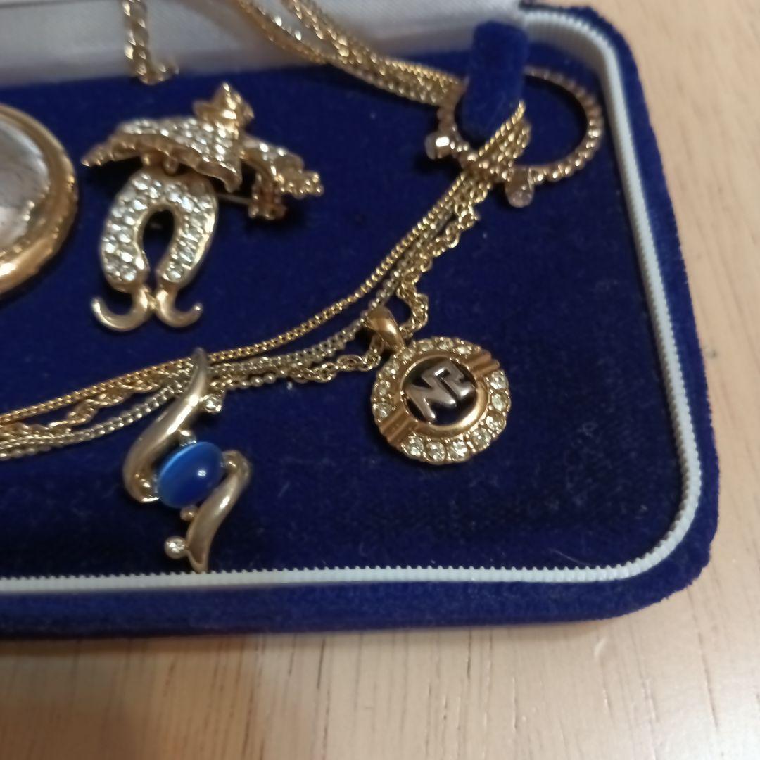 遺品生前整理アクセサリーK18パール、ニナリッチ、バレンチノ、リングプレゼント