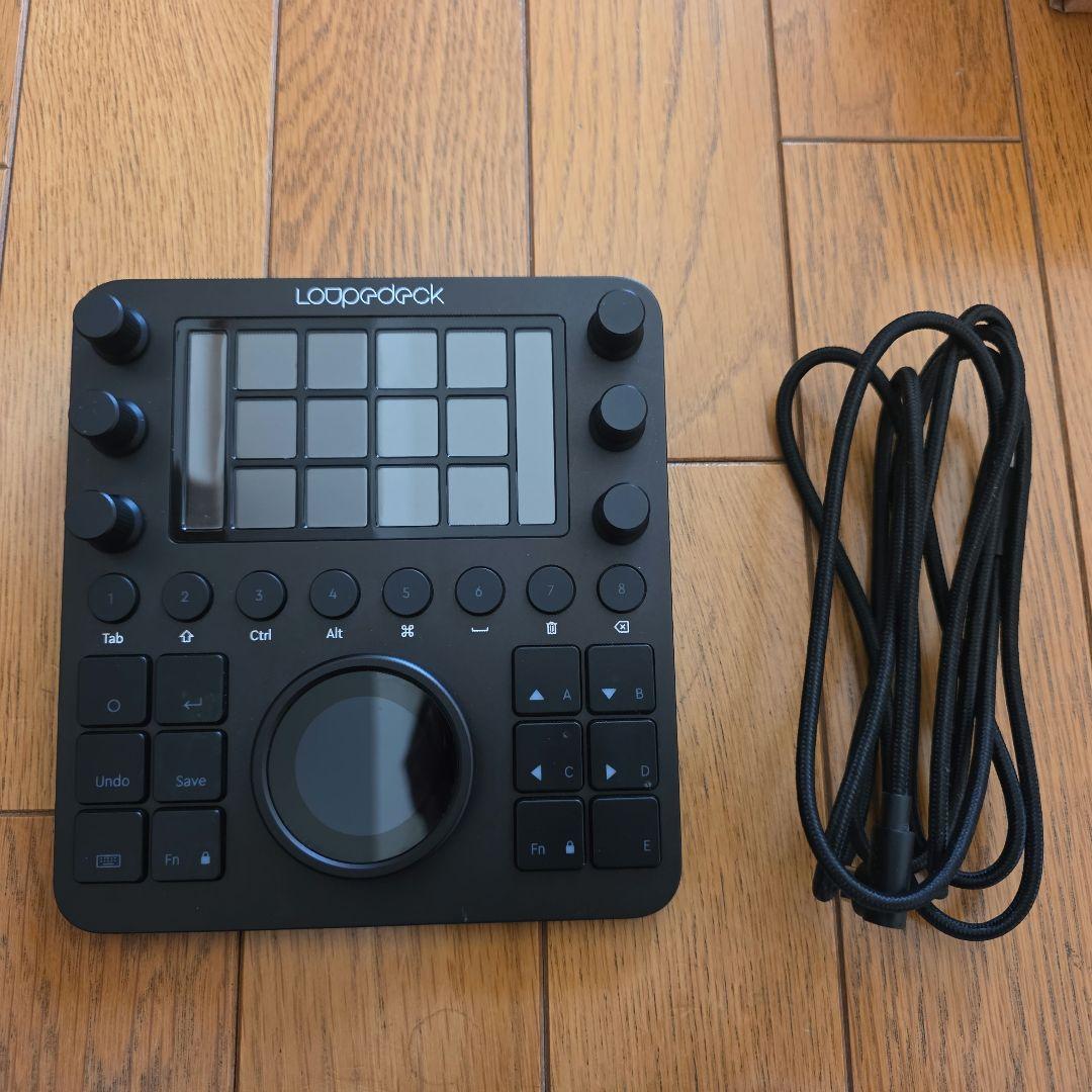 Loupedeck CT　左手デバイス