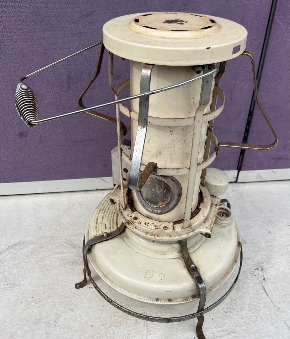 アラジン ブルーフレーム 灯油ヒーター、おそらくモデル BF3912 最終価格