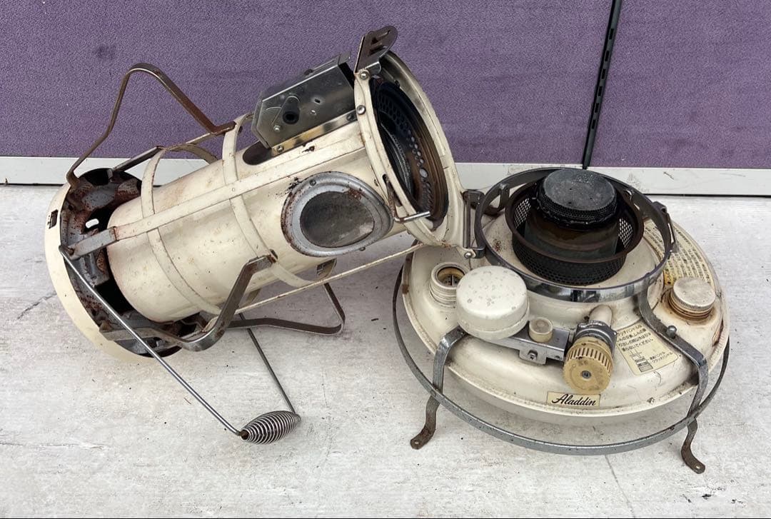 アラジン ブルーフレーム 灯油ヒーター、おそらくモデル BF3912 最終価格