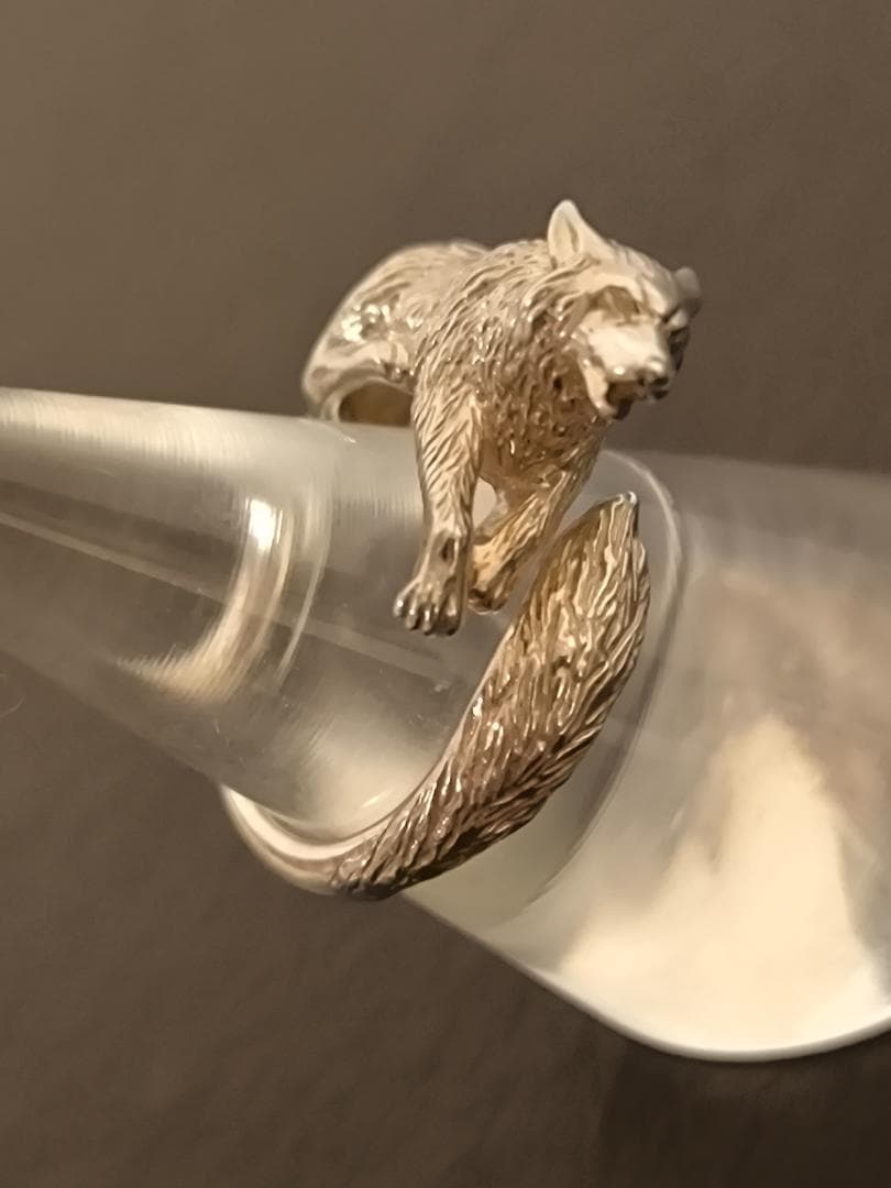 ヴァンドームブティック VB 旭山動物園応援企画 シンリンオオカミ リング