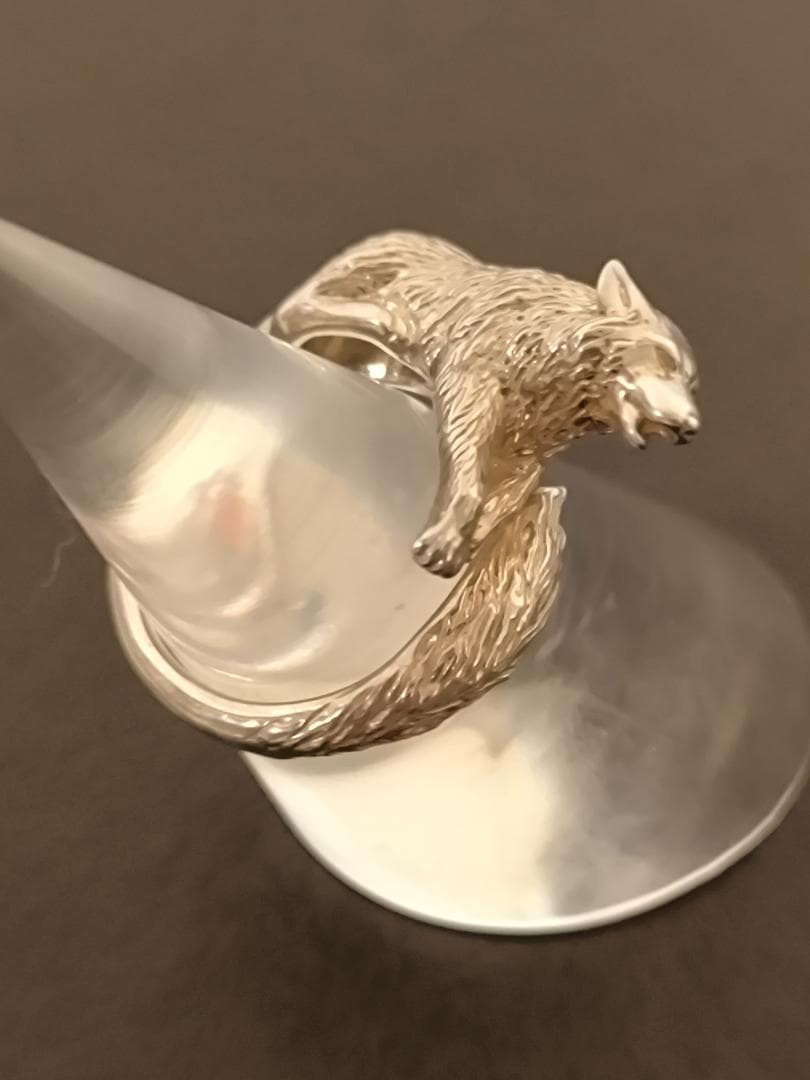 ヴァンドームブティック VB 旭山動物園応援企画 シンリンオオカミ リング