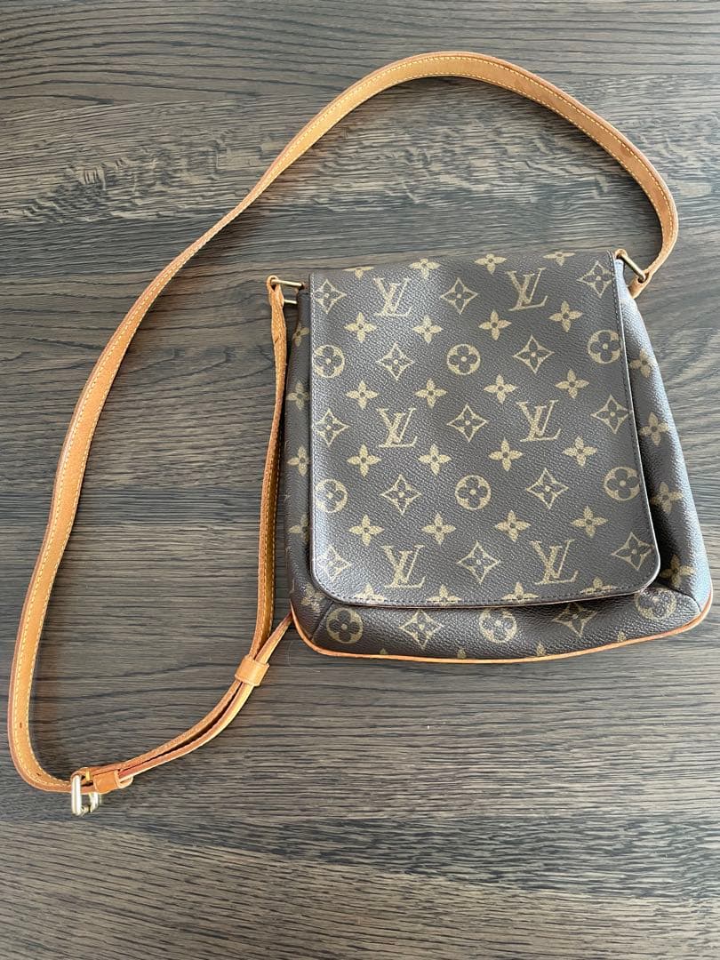 ルイヴィトン　モノグラム　ミュゼットサルサショート　ショルダー