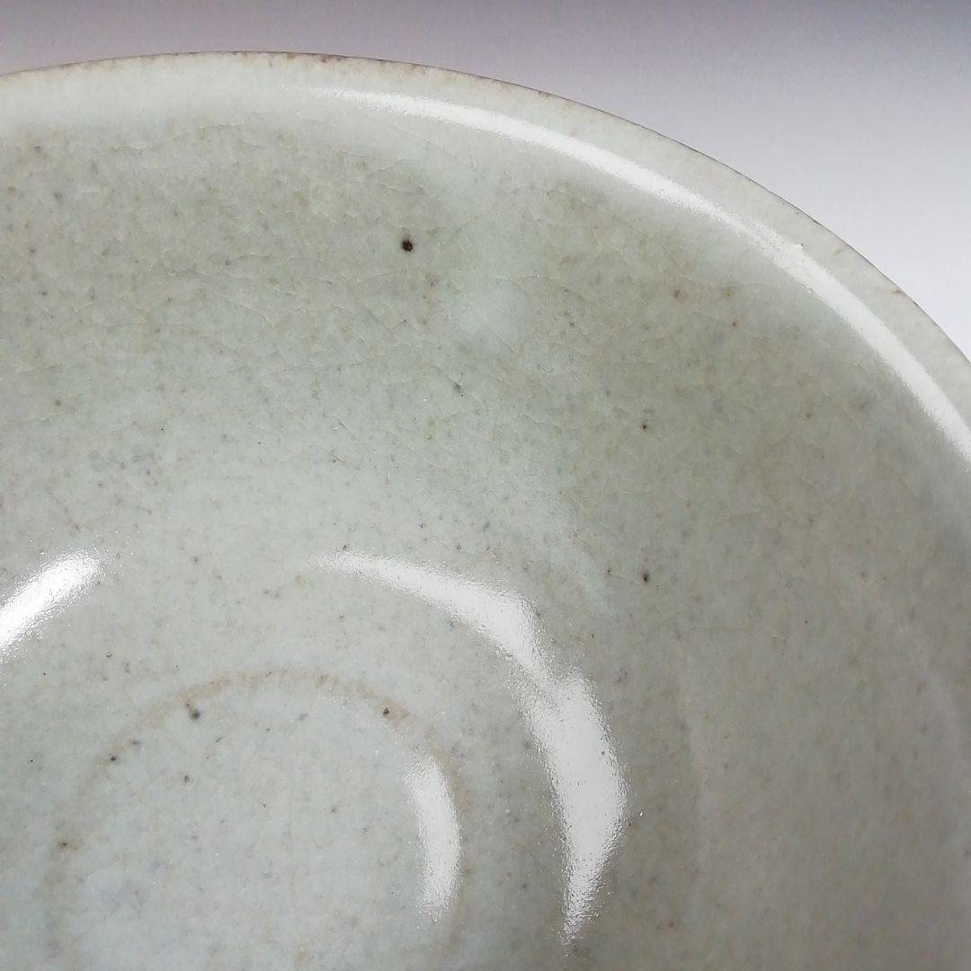 Ｔ８４８　茶碗　『白釉　茶碗』『神楽の窯　奥田康博 作』　共箱　抹茶碗　茶道具