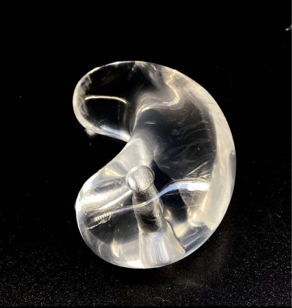 ✳幻影‼️ファントムクォーツ 山の形状　ガネッシュヒマール水晶勾玉　極上品鑑別書付