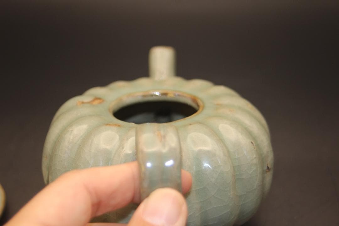 【海】南宋官窯青磁　珍品　南瓜形急須　高級木箱付　骨董品  中国美術品