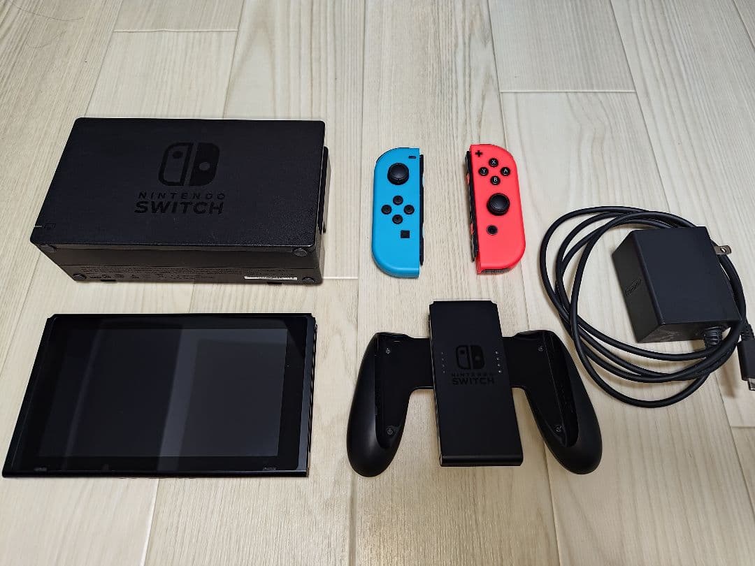 こ*ま様 Nintendo Switch 本体 ジョイコン付き