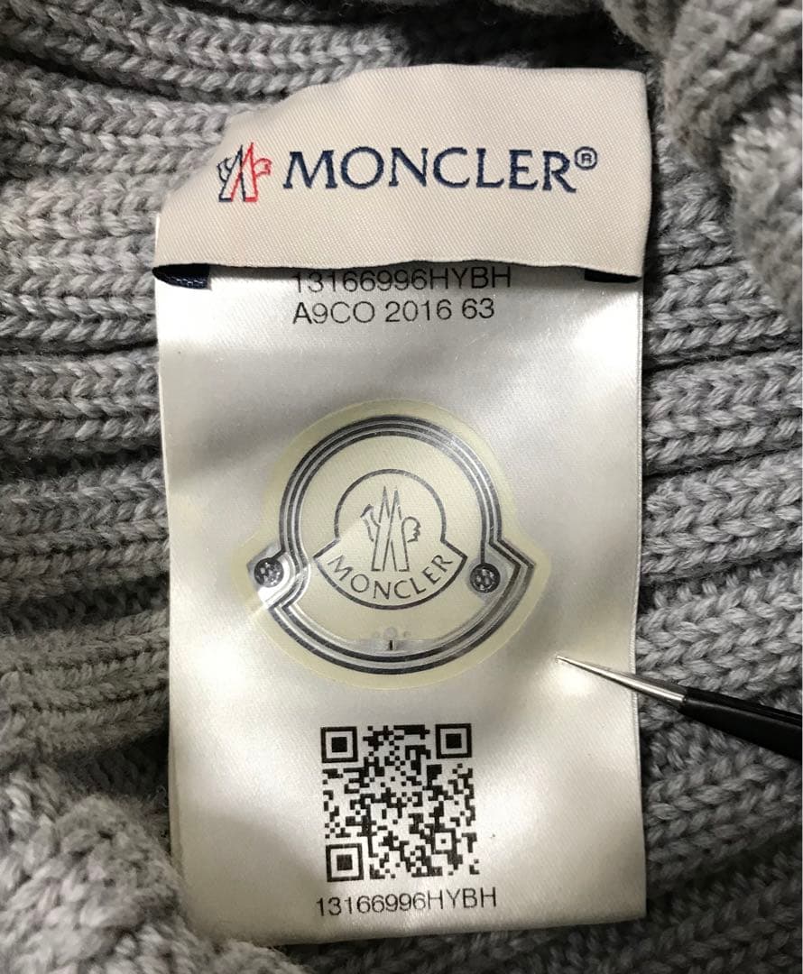 本日限定価格　moncler ビーニー