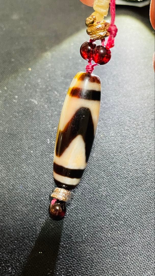 紫音✨最強‼️虎牙天珠 かなりお買い得‼️