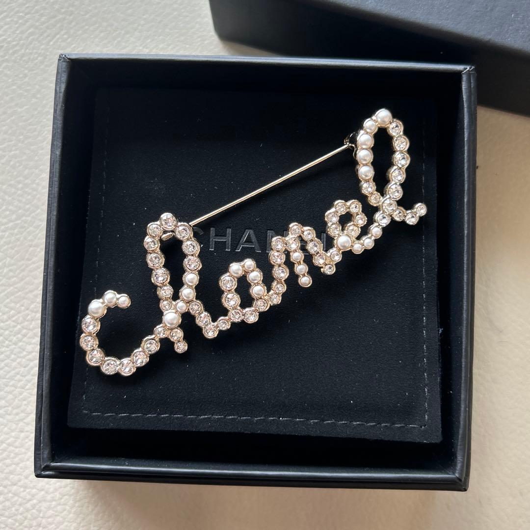 CHANEL⭐︎ブローチ