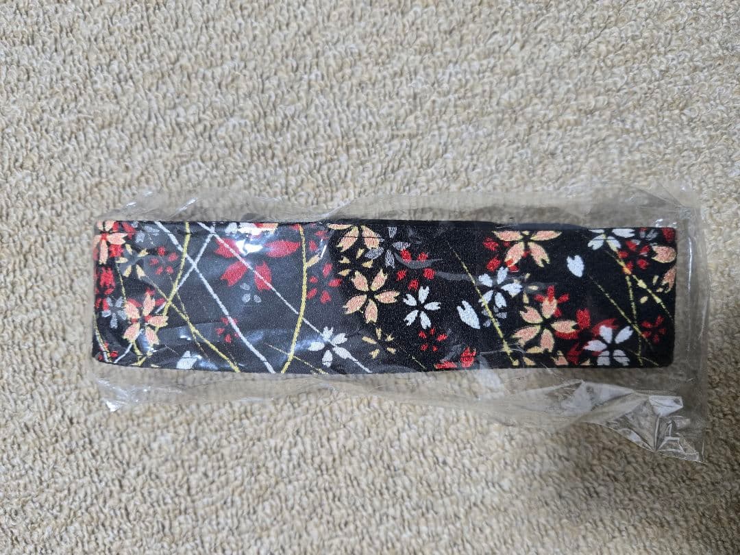 YOUNG GUITAR　人間椅子　30周年記念ギターストラップ