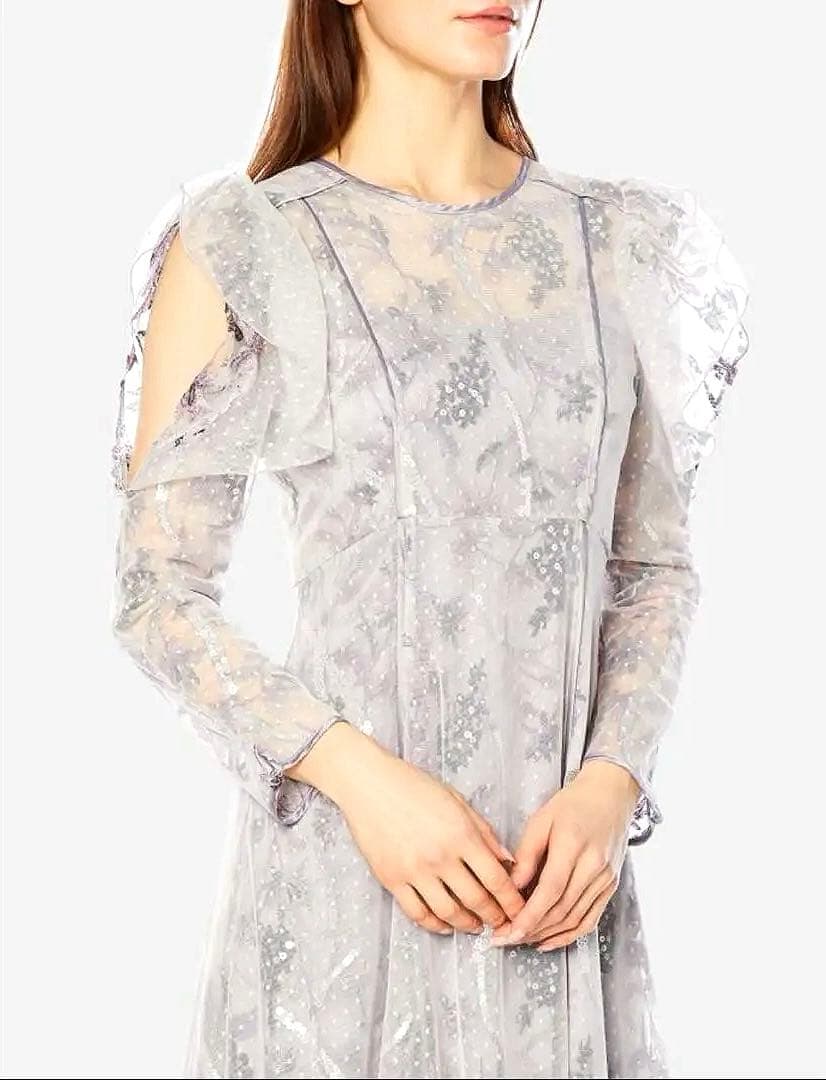 【最終価格】SNIDEL シャイニーエンブロイダリーワンピース