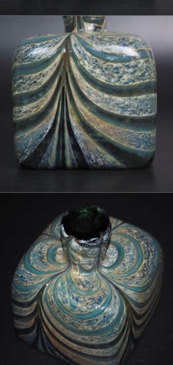 送料無料　大珍品　時代ガラス四角瓶　高さ11.5ｃｍ