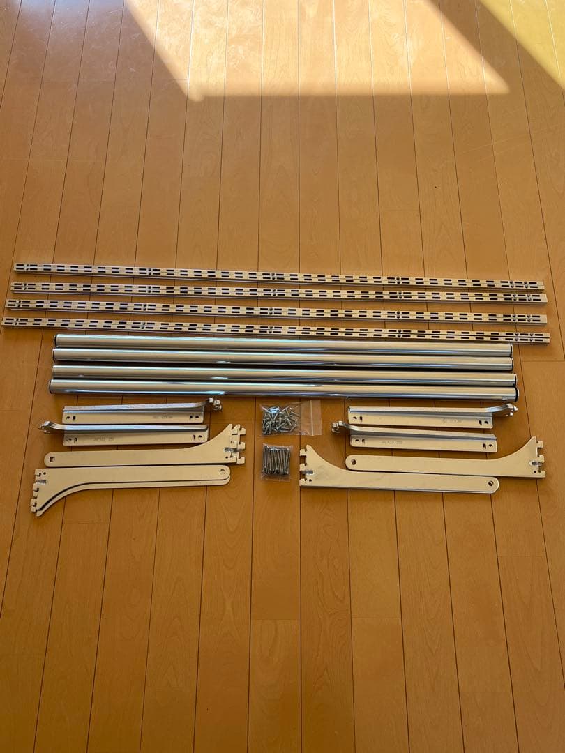 海、可動棚受け、ハンガーラック、中古美品、画像商品✖️4セット