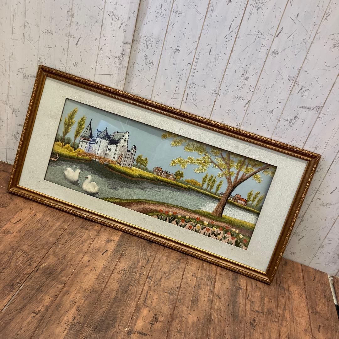 北欧レトロ 白鳥と湖 刺繍画 風景画 絵画 額縁 額装 アート 美術 芸術 飾り