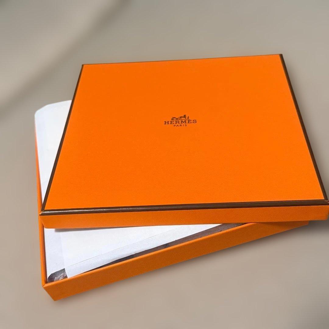 HERMES エルメス カレ・タオル　アニモー・ナッテ新品　ブルー 未使用　箱付