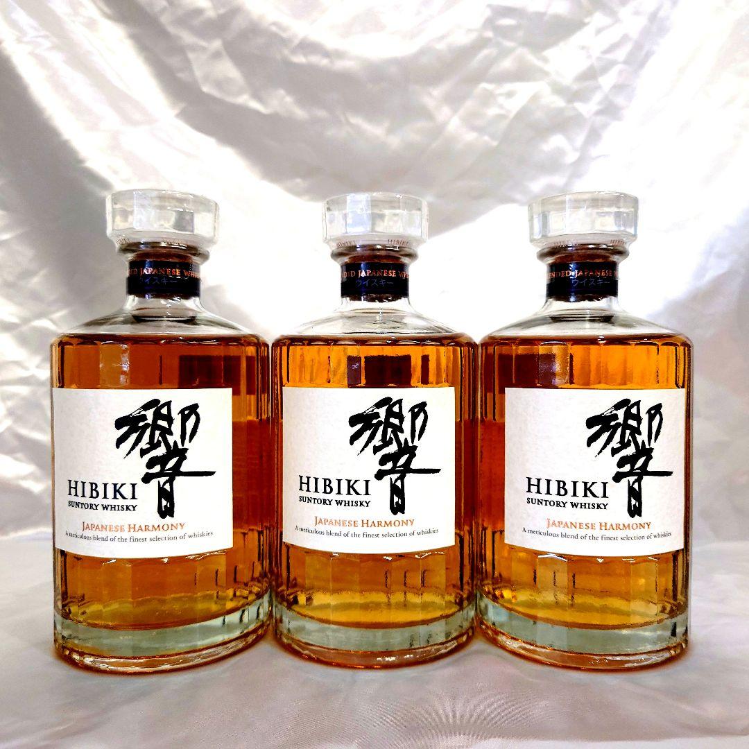サントリー響ジャパニーズハーモニー700ミリが3本です