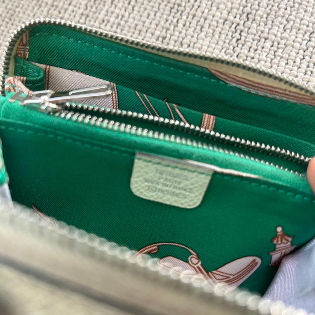 エルメス　シルクインコンパクト　ライトグリーン レザー ケース