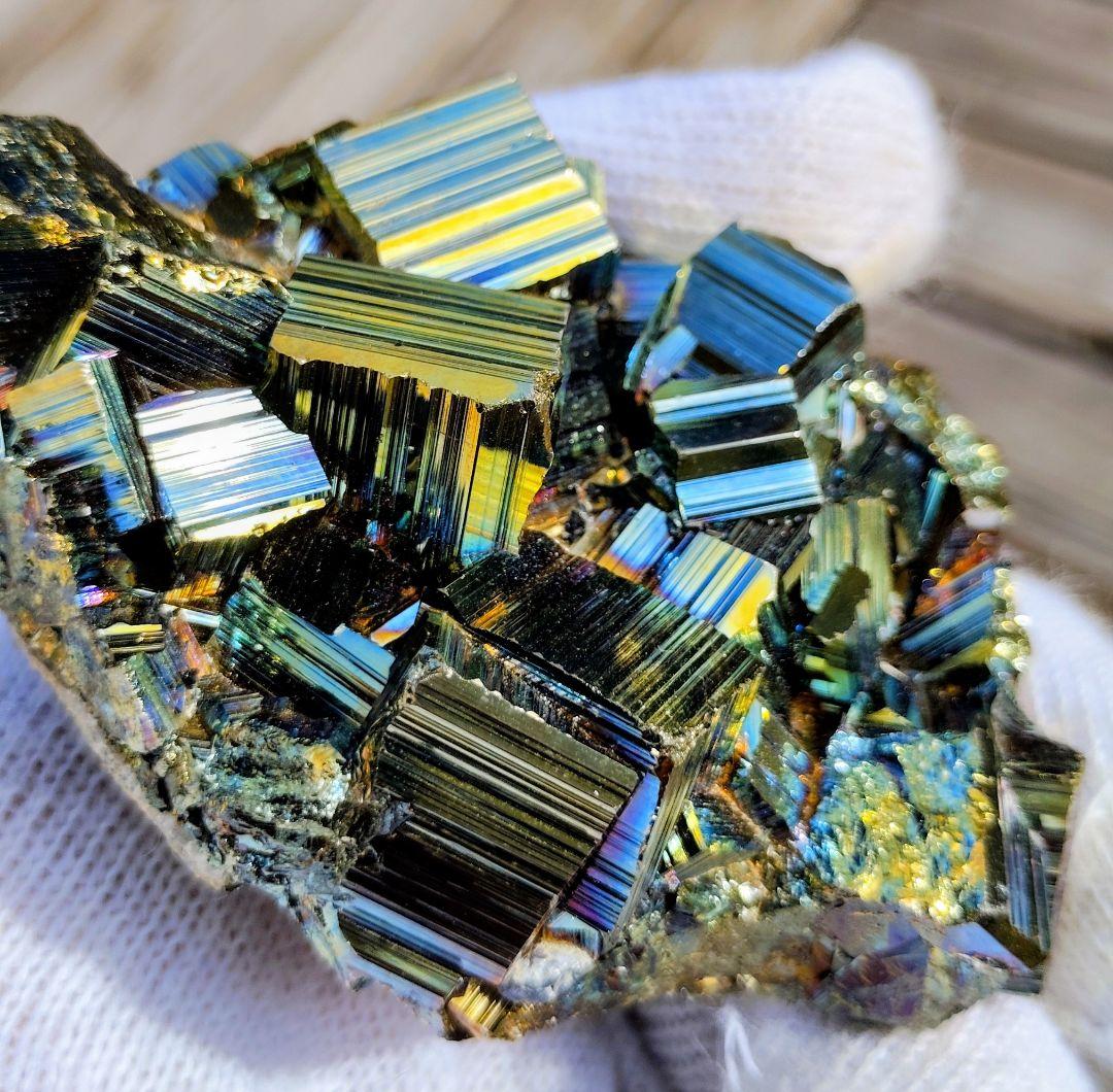 k*o様 カラーキュービックパイライト　クラスター ☆台座付☆　黄鉄鉱　インドネ