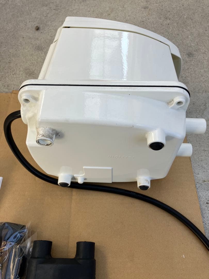 浄化槽、水槽エアーポンプ　フジクリーンUni MB-100