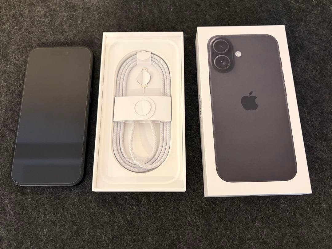 【美品】iPhone16 128GB 95% SIMフリー おまけ付