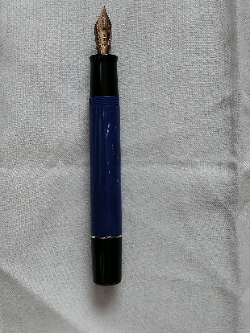 デルタ ドルチェビータ フレデリコ 万年筆 レジン ブルー