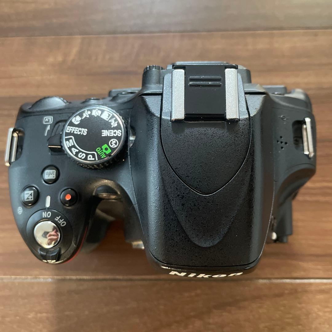 ニコン Nikon D5100 一眼レフ