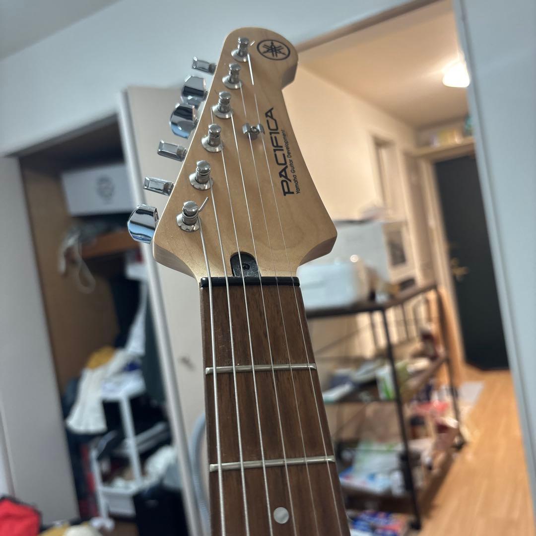Yamaha エレキギター ホワイト ストラトキャスターpacifica012