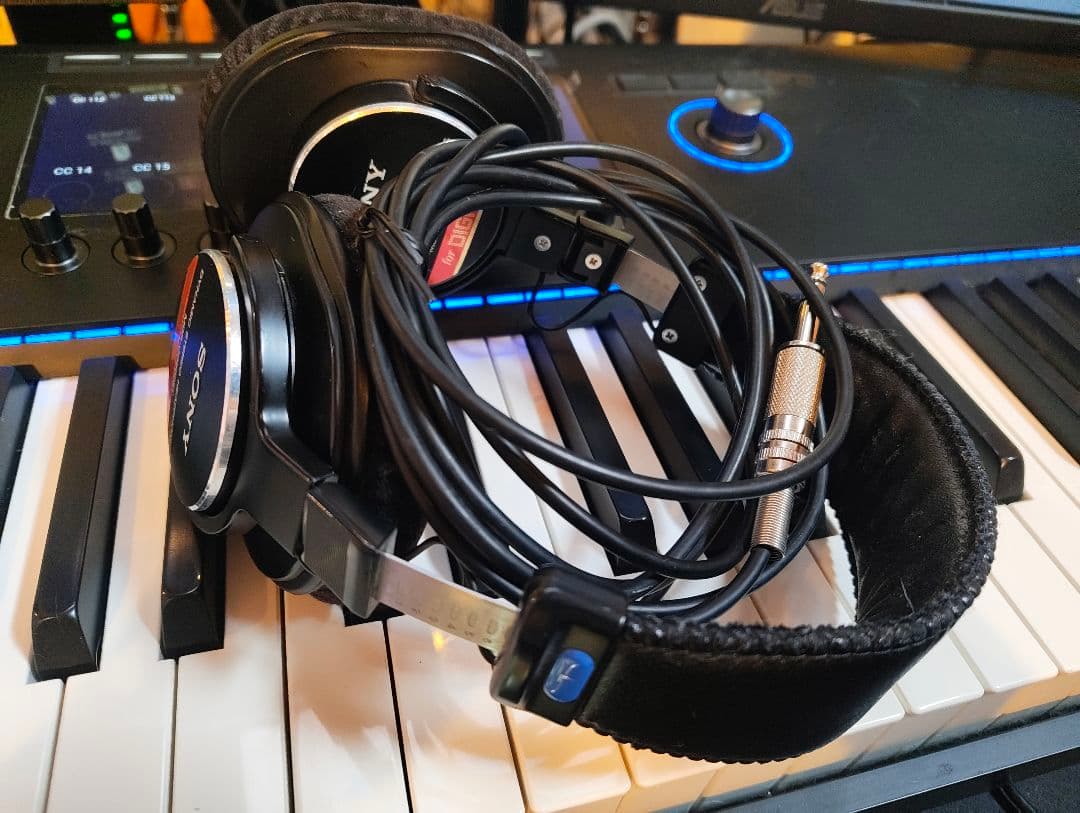 SONY MDR-CD900ST モニターヘッドフォン