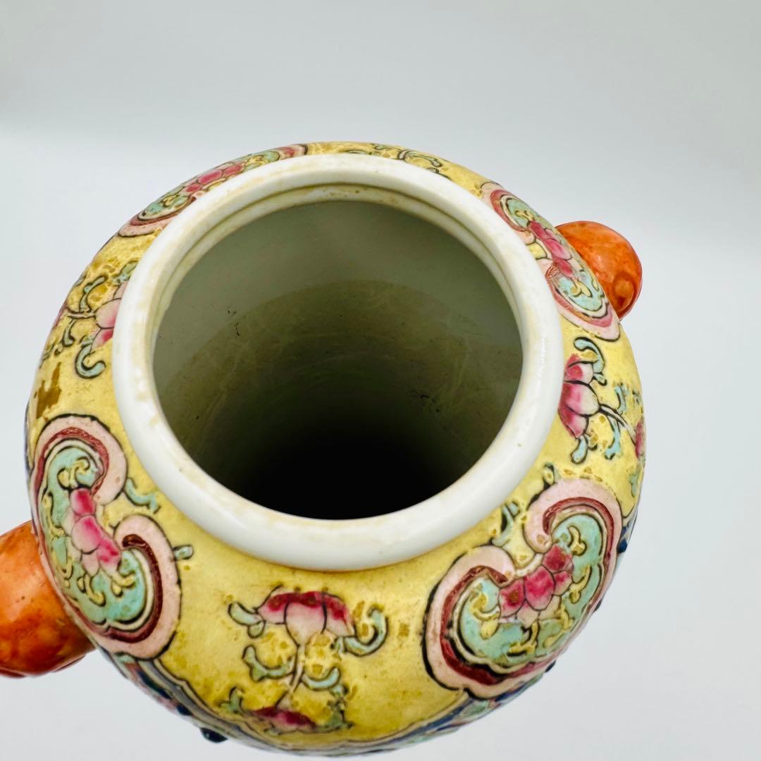 【中国　大清嘉慶年製　粉彩唐美人図象耳花瓶】骨董　アンティーク　時代箱