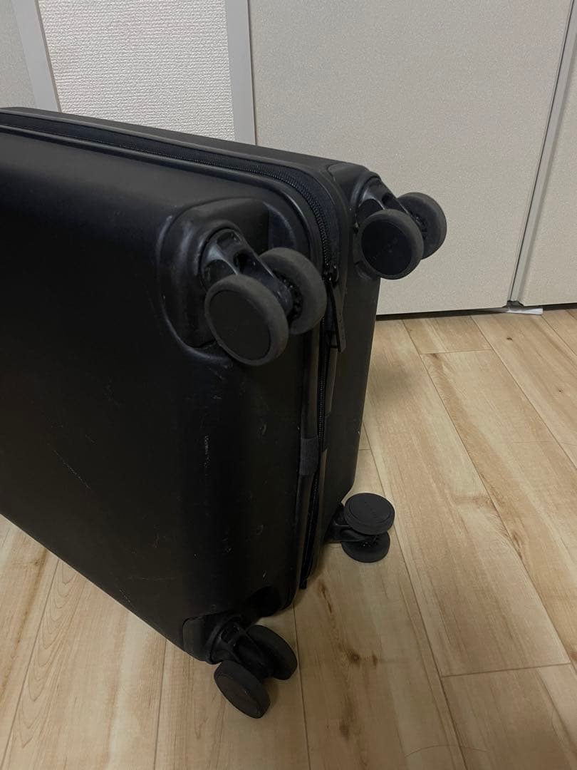 moln スーツケース 機内持ち込み可