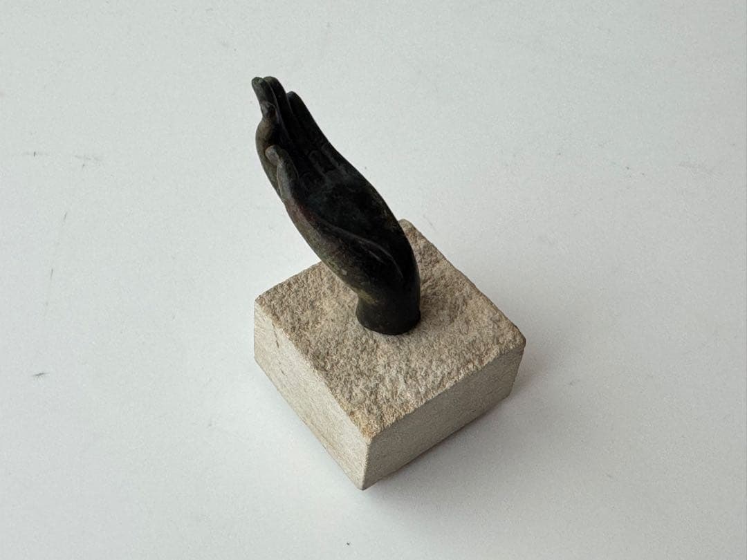 ヴィンテージ 手 彫刻 置物