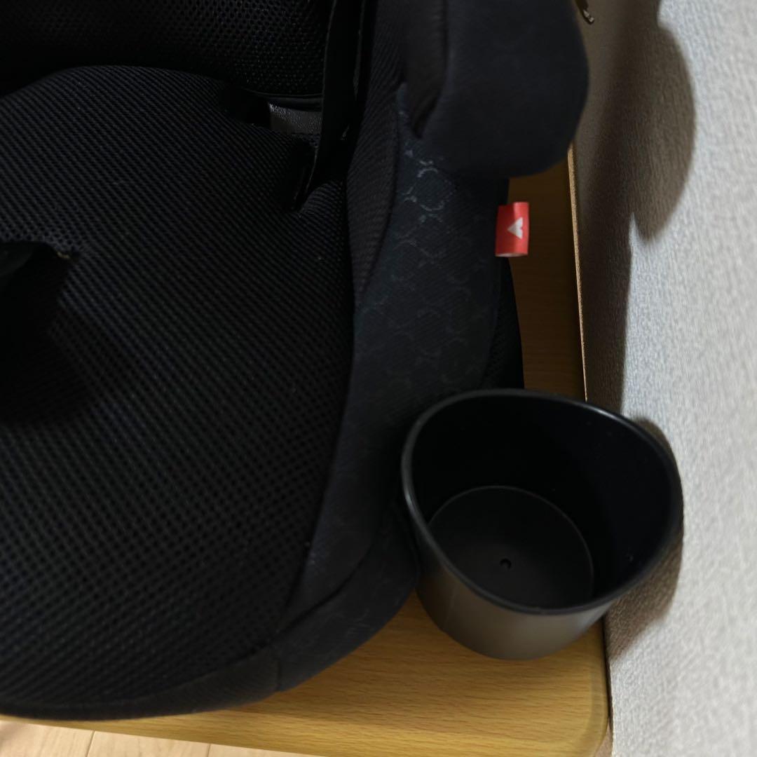 アップリカ エアグルーヴ プラス ストリングブラック ジュニアシート