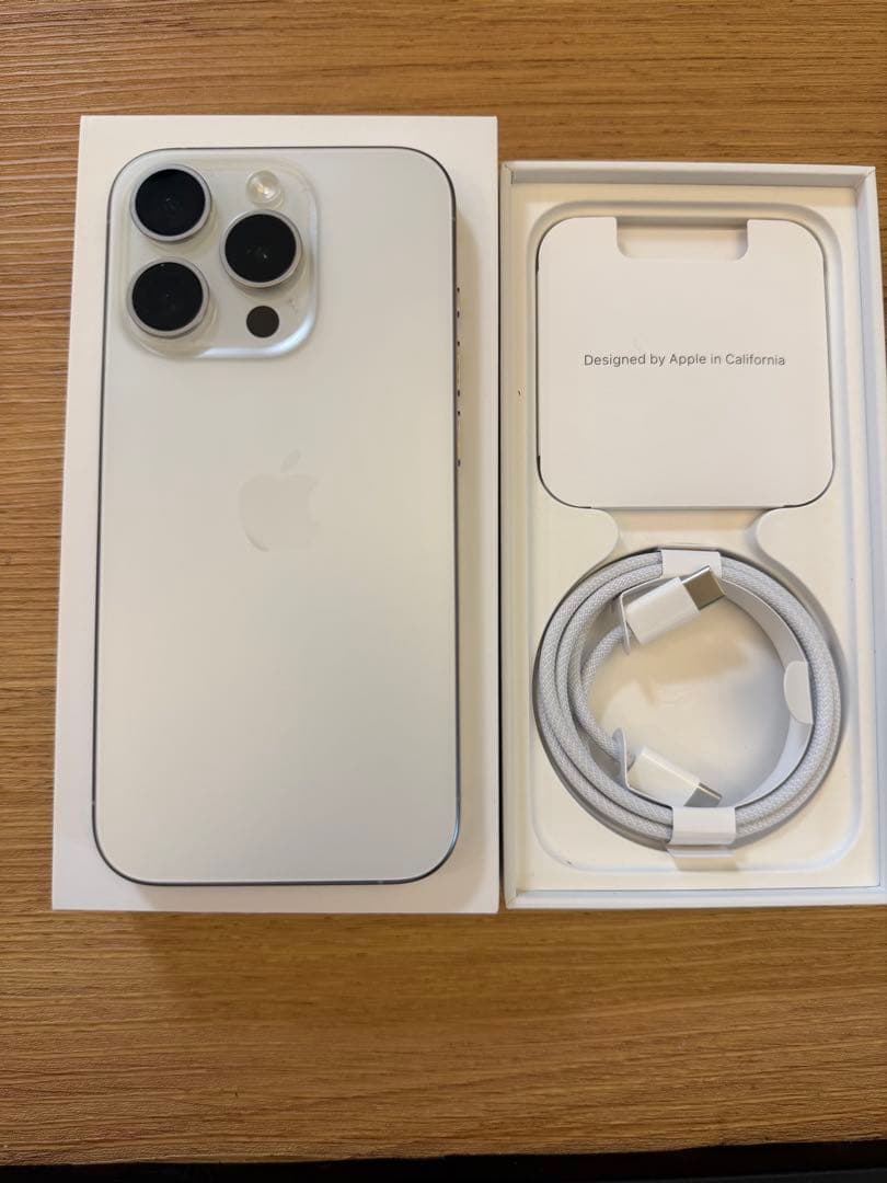 おまけフィルム付！iPhone15 Pro 128GB ホワイト 付属品未使用