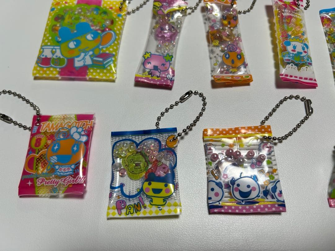 平成レトロ　たまごっち　ボンボンドロップシール　キーホルダー　一番くじ　ガチャ