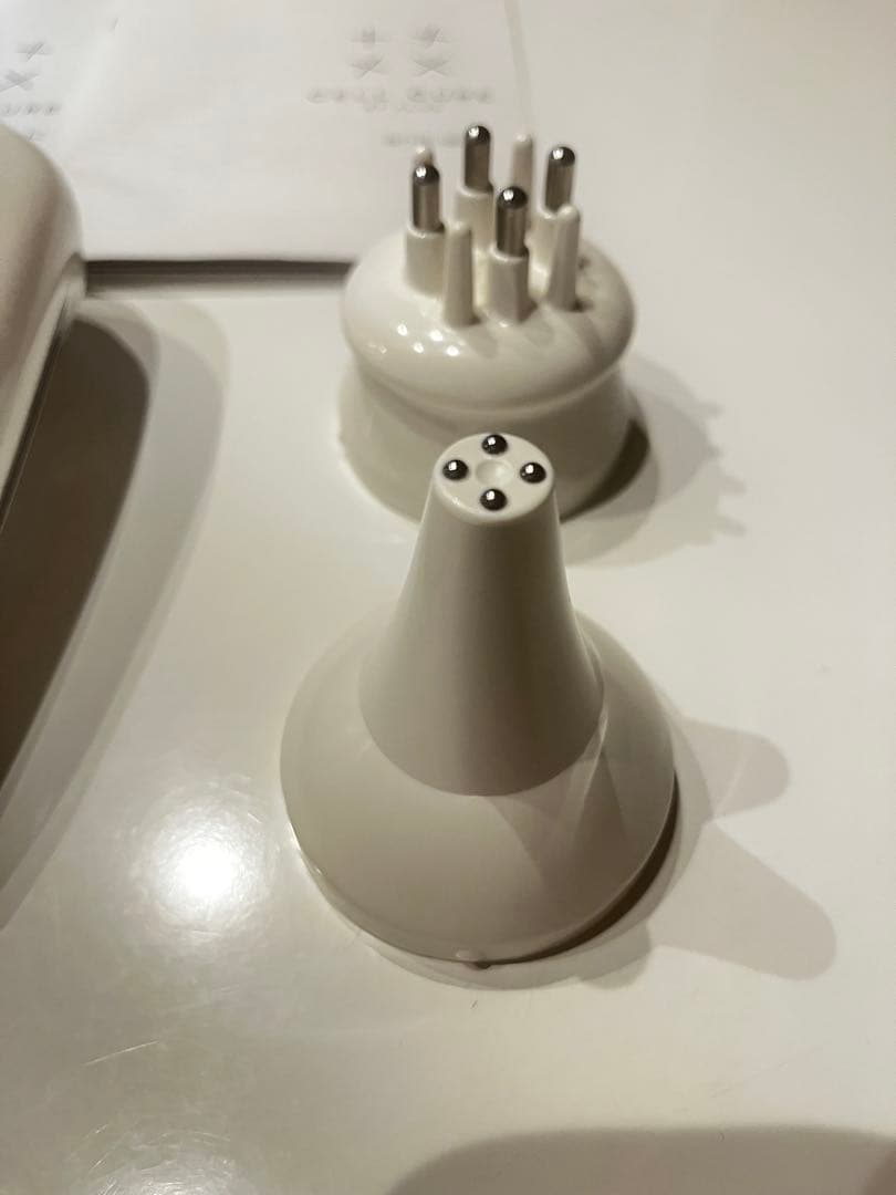 お値下げ　ベレガ　セルキュア　4Tプラス　リニューアル版　最新版　美顔器